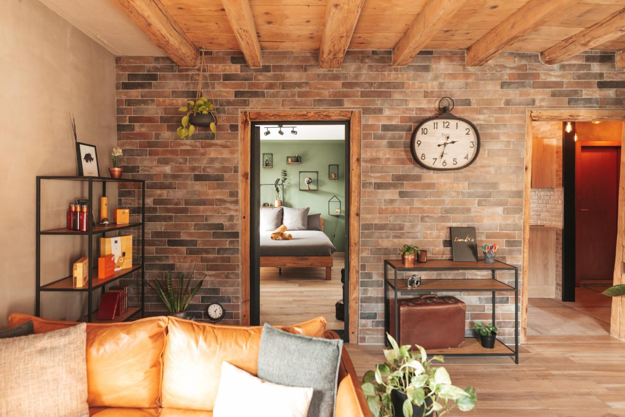 Appartement Thematique: Voyage Industriel Travers Екстериор снимка