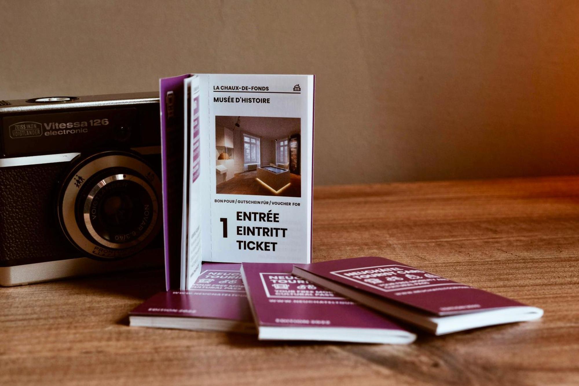Appartement Thematique: Voyage Industriel Travers Екстериор снимка
