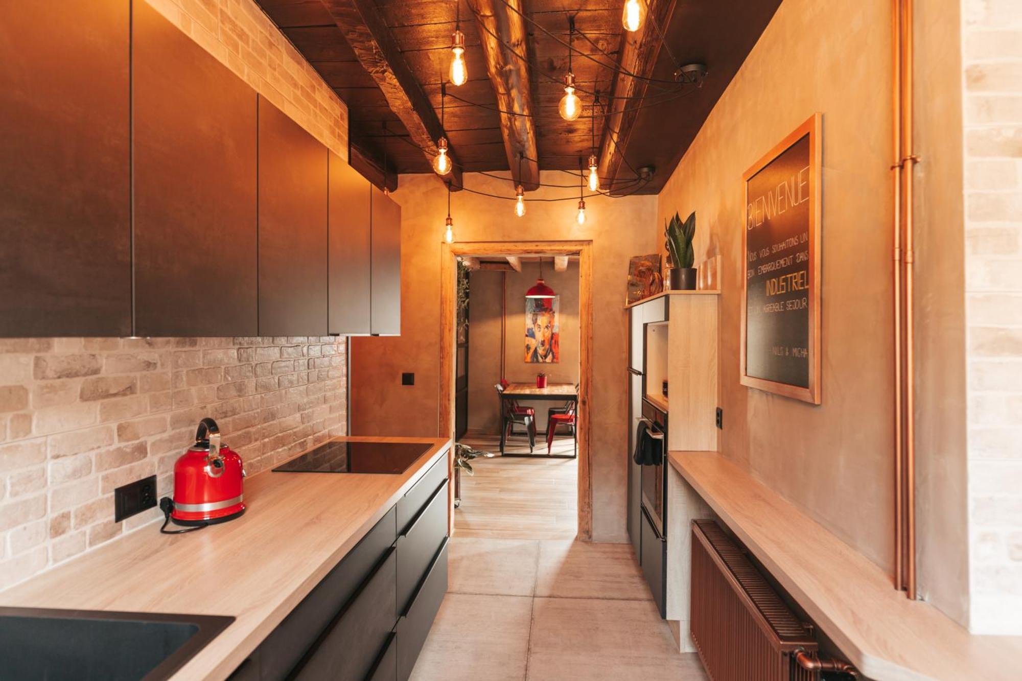 Appartement Thematique: Voyage Industriel Travers Екстериор снимка